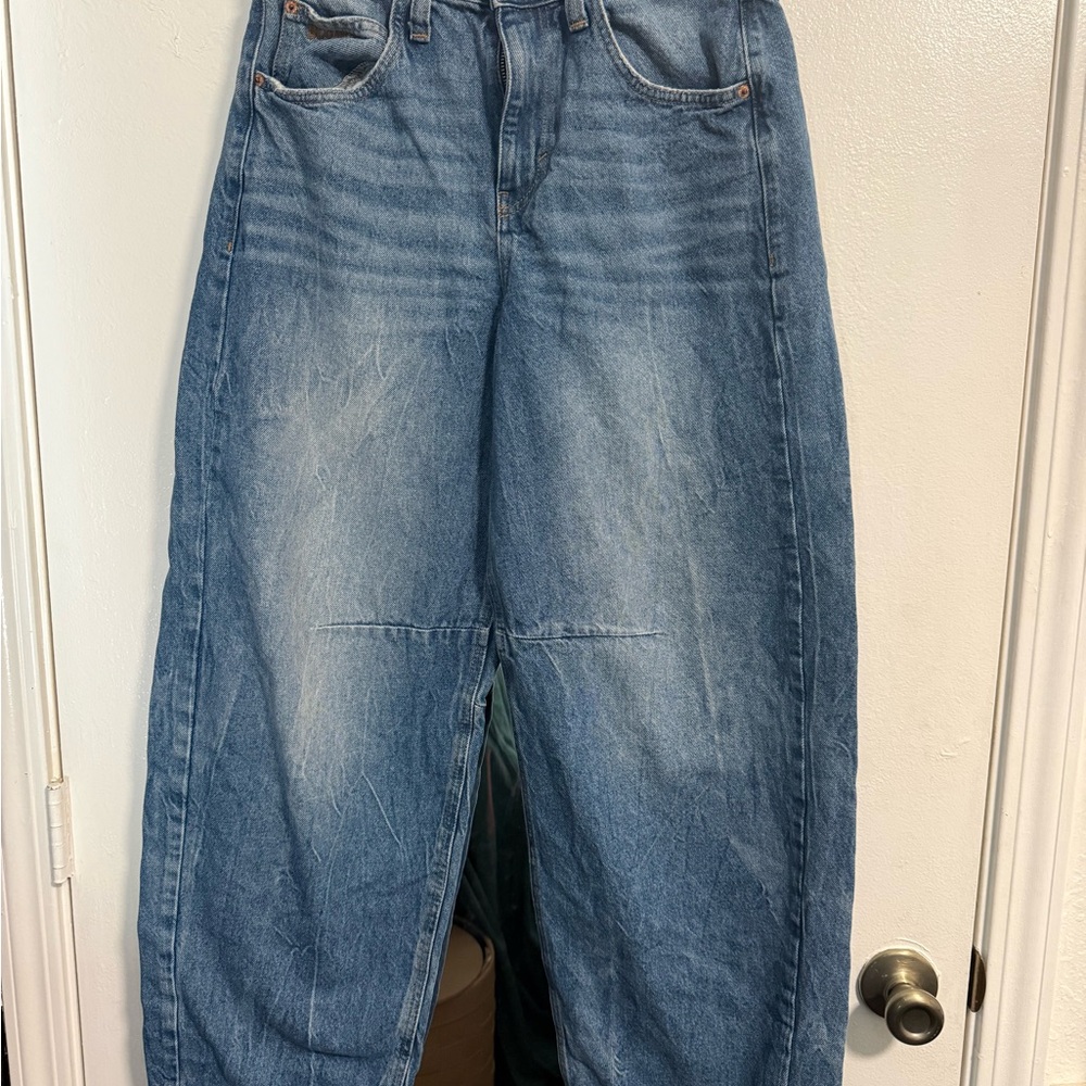 Urban outfitters BDG Blue Barrel Jeans for Women
